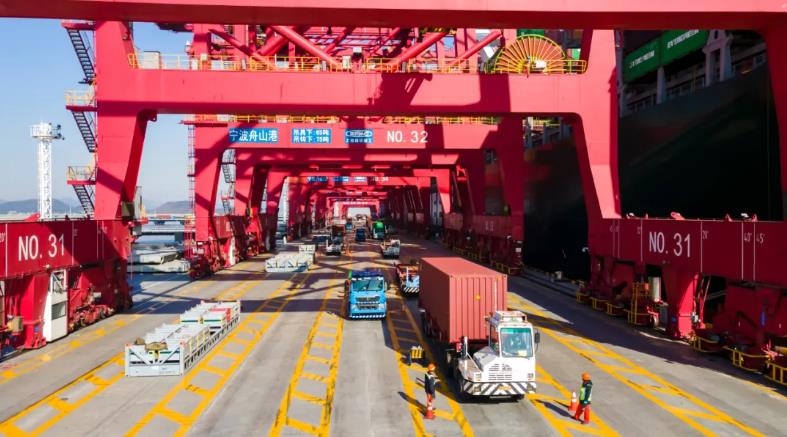 一季度累计完成海铁联运业务量26.7万标准箱
-美国空派