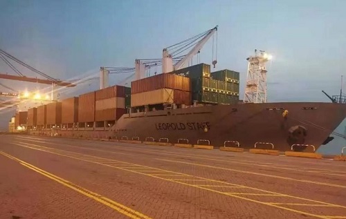 公司多用途船型适宜装载各种包装形式的货物
-迪拜国际快递