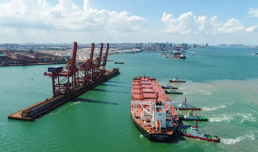 湛江港团体40万吨散货码头正式投进运营
-加拿大 ups