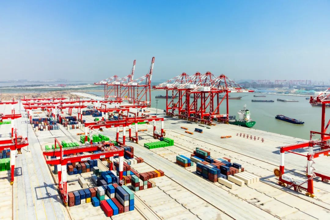 ​​增强国际航运物流关键功能，广州南沙从湾区链接全球
-德国海派